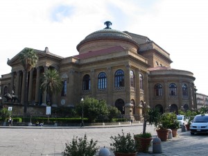 2009 Sicilia Palermo Teatro Massimo 021